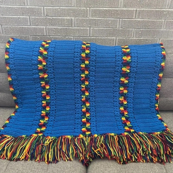 🌈 Vintage Rainbow Afghan Throw 🌈 - Picture 3 of 5